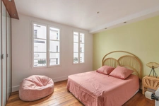 Paris 10e - Strasbourg Saint Denis 10