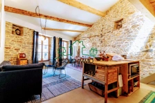 Appartement de charme type loft - Coeur du village des Vans