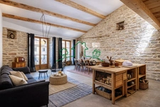 Appartement de charme type loft - Coeur du village des Vans