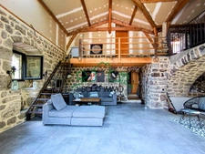 Superbe maison en pierre   Labastide sur Besorgues