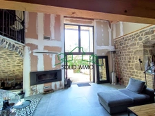 Superbe maison en pierre   Labastide sur Besorgues