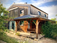 Maison en Bois écologique - 192 m2 - Terrain 8 400 m2 - Sud 