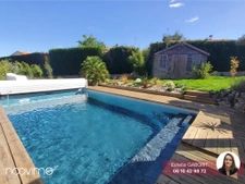 Maison rénovée avec piscine à Saint-Georges-des-Gardes 