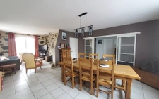 MAISON SUR SOUS-SOL - 5 CHAMBRES ET +