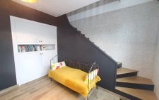 MAISON SUR SOUS-SOL - 5 CHAMBRES ET +