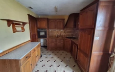 Maison à rénover   Fort potentiel   5 min du centre 