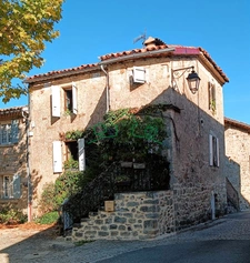 Authentique maison en pierre de 73 m2 - Ailhon