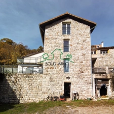 Maison Traditionnelle rénovée de 71 m2 avec 13500 m2 de terr