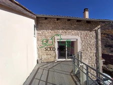 Maison Traditionnelle rénovée de 71 m2 avec Bâtisse attenant