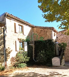 Authentique maison en pierre de 73 m2 - Ailhon