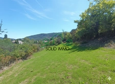 Terrain constructible de 877 m2 sur la commune de St Priest 