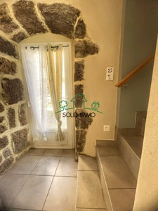 Maison Traditionnelle rénovée de 71 m2 avec 13500 m2 de terr