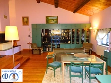 Maison 9 pièces 440m²