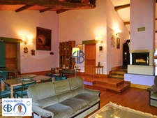 Maison 9 pièces 440m²