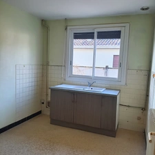 MAISON A RENOVER SUR BELLE PARCELLE