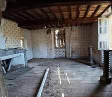 Ancien corps de ferme avec maison bigourdane + 9ha