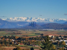 PANORAMA À COUPER LE SOUFFLE DANS UNE MAISON DE CHARME DES ANNÉES 80