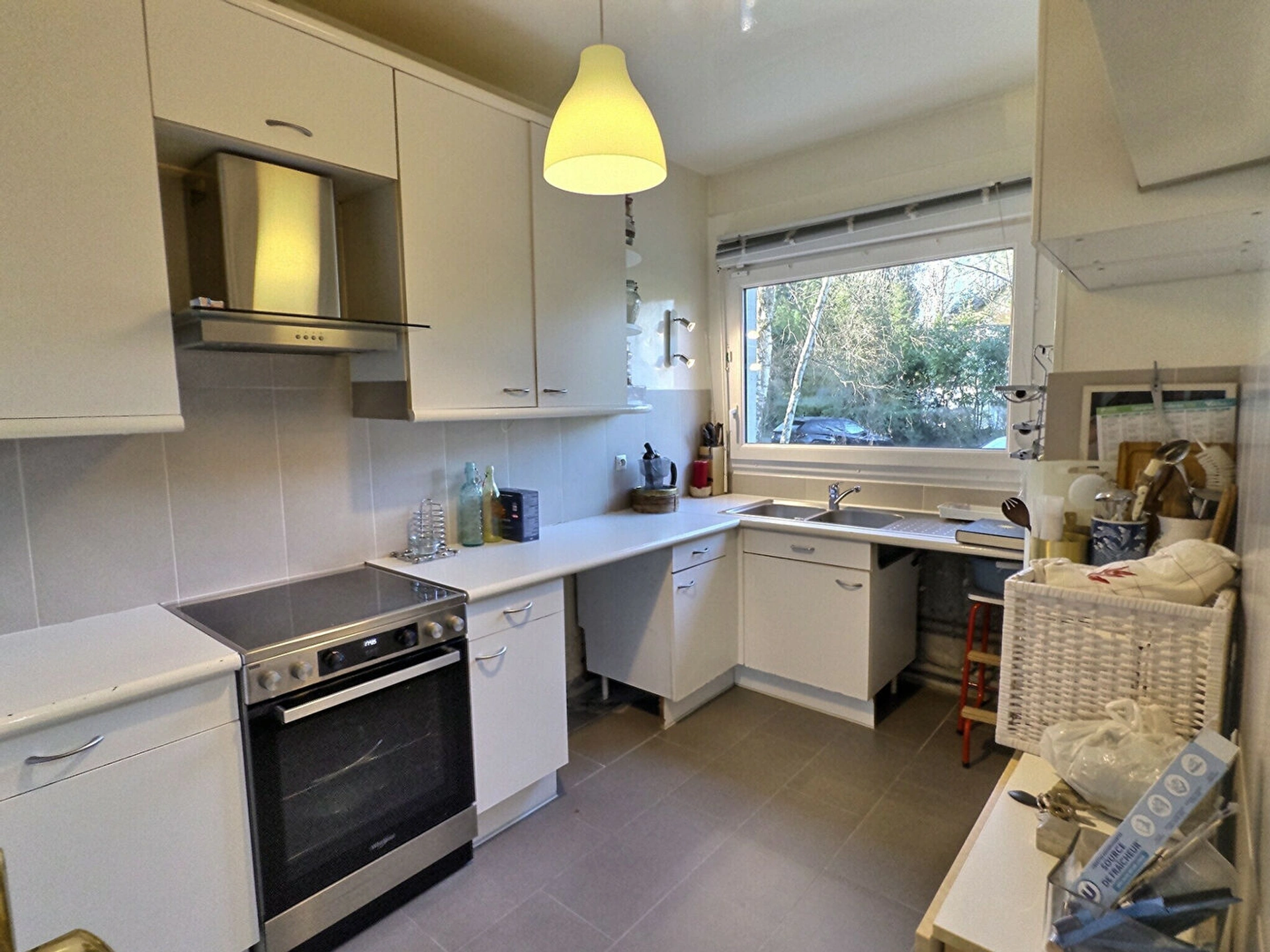 Vaucresson ? Limite Garches Appartement familial 112m² ? 5 pièces  ? Terrasse ? Box ? Chambre de service 6