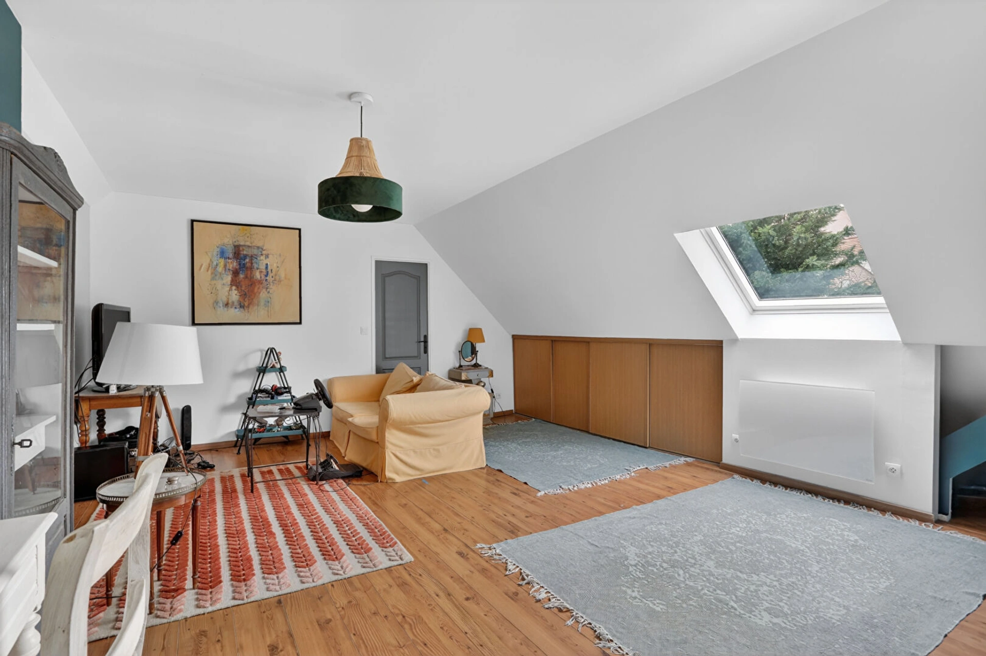 Maison récente de 254 m2 sur grand terrain de 1800 m2 12