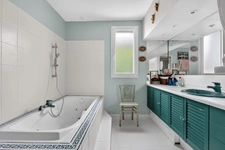 Maison récente de 254 m2 sur grand terrain de 1800 m2 13