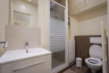 Studio sur cour parfait état  plein coeur  Batignolles 12