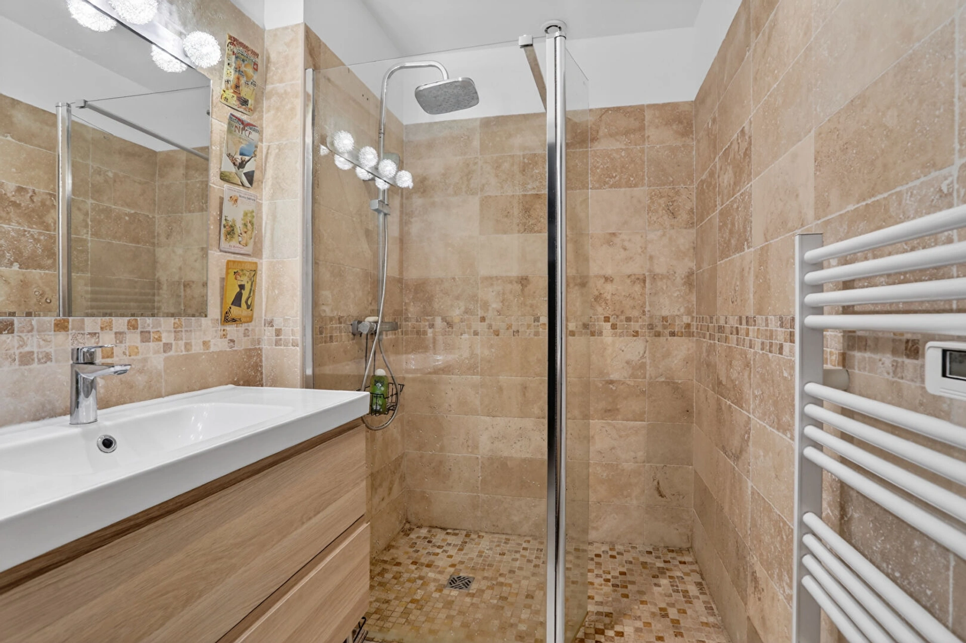 Maison récente de 254 m2 sur grand terrain de 1800 m2 10