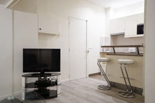 PARIS 17 - Rue de SAUSSURE 9