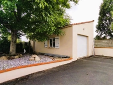 Maison avec piscine couverte