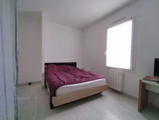 Récent plain pied de  3 chambres en impasse à Sainte Florenc