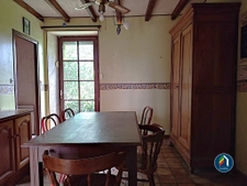 Longère avec dépendances à rénover aux Essarts 