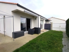 Récent plain pied de  3 chambres en impasse à Sainte Florenc