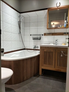 SPACIEUSE MAISON FAMILALE EN CENTRE BOURG DE CHAVAGNES EN PA