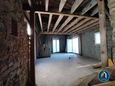 Ensemble immobilier de 2 logements dont 1 à finir de rénover