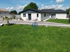 Villa moderne de plain-pied ? 5 pièces ? 4 chambres ? 147 m² ? Terrain 1 244 m²