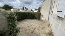 MAISON en location avec jardin à Largeasse 650EUR HORS CHARGES