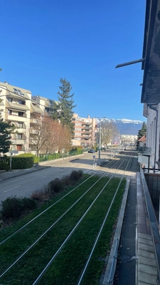 Appartement Fontaine 2 pièce(s)  lumineux avec balcon