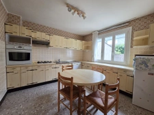 MAISON FAMILIALE 4 CHAMBRES AVEC JARDIN CLOS PONTIVY (56) BR