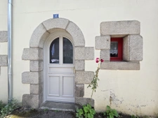 A VENDRE MAISON LUMINEUSE ET SPACIEUSE 3 CHAMBRES ROHAN  56 