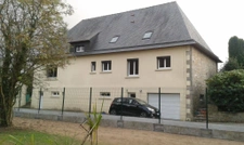 A VENDRE ELEGANTE DEMEURE FAMILIALE AVEC APPARTEMENT INDEPEN