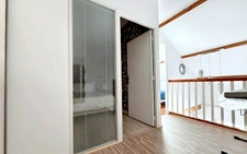 Duplex lumineux avec balcon et ascenseur à proximité immédia