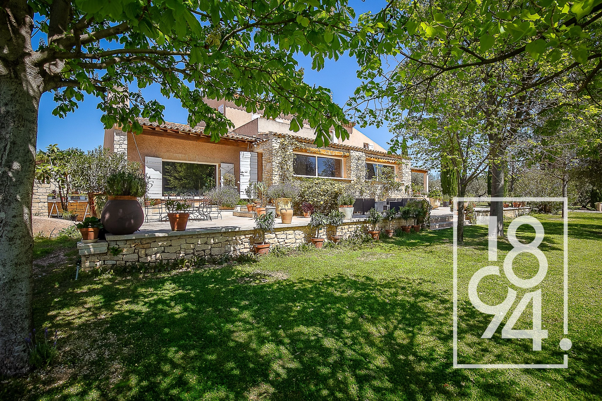 Maison 6 pièces 301 m² · à Lançon-Provence · 301 m² · 1 359 000 €
