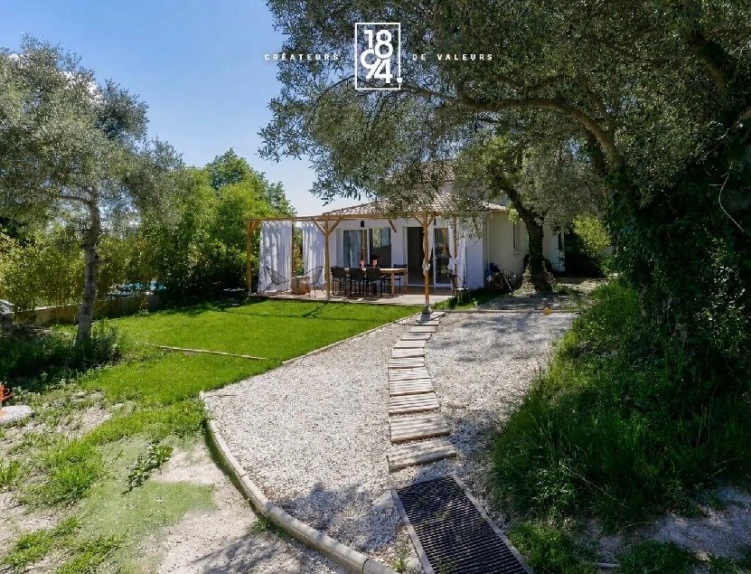 Maison 8 pièces 350 m² · à Mimet · 350 m² · 980 000 €