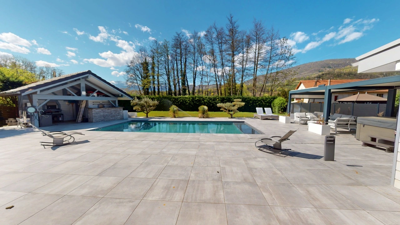 Maison 8 pièces 208 m² · à Vizille · 208 m² · 555 000 €