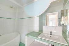 PARIS 10 - LOUIS BLANC 10