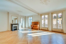 PARIS 10 - LOUIS BLANC 1