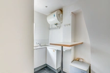 CANAL SAINT MARTIN, STUDETTE 8,5m² - 20m3 2