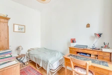 PARIS 10 - VILLAGE SAINT MARTIN 7