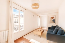 PARIS X - VILLAGE SAINT MARTIN 1