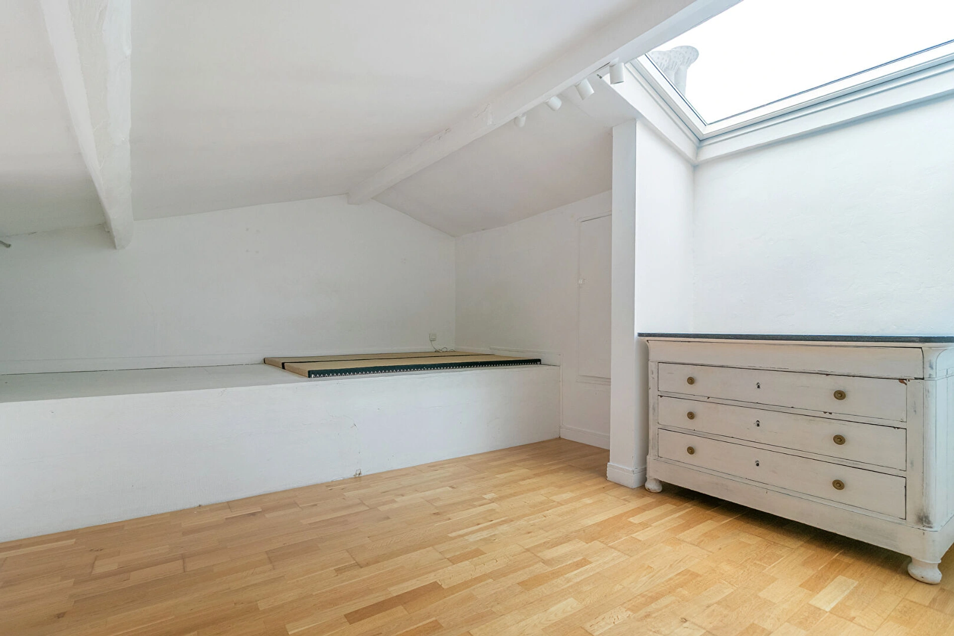 FAUBOURG SAINT DENIS, Duplex 2/3 pieces - 50m² BALCON 7