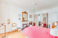 PARIS 10 - VILLAGE SAINT MARTIN 8